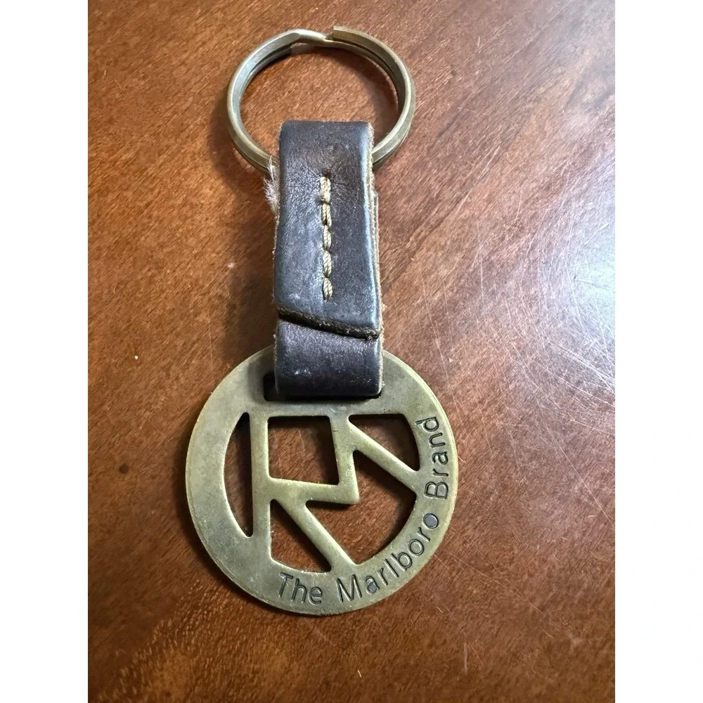 Vtg Marlboro Brand Solid Brass Leather Keychain Western Cowboy Tobacco Promo USA